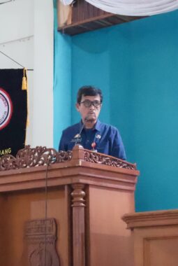 Sekda Pinrang Tegaskan Bidan Memiliki Peran Penting dalam Meningkatkan Kwalitas Pelayanan Masyarakat